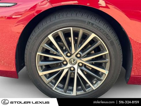 Used 2023 Lexus ES 350 w/ Premium Package FWD image 11