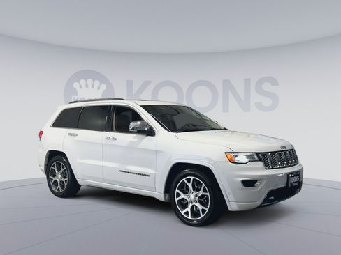 Used 2019 Jeep Grand Cherokee Overland AWD/4WD image 2