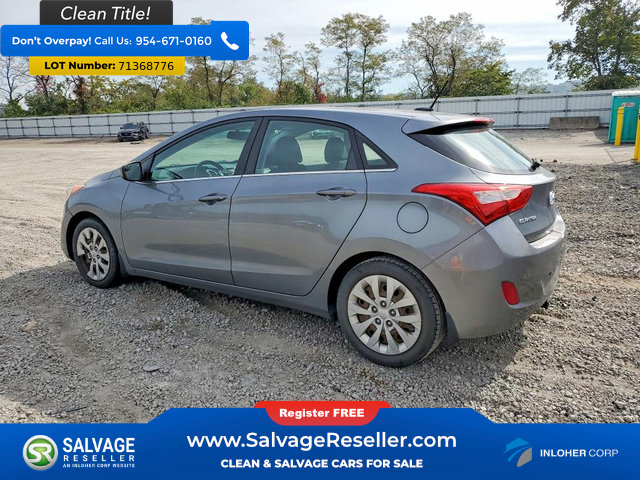 Used 2016 Hyundai Elantra GT FWD image 3
