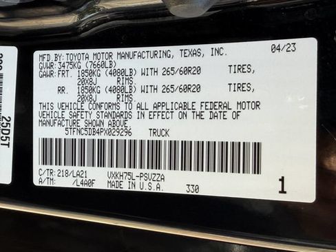 Used 2023 Toyota Tundra Platinum AWD/4WD image 28
