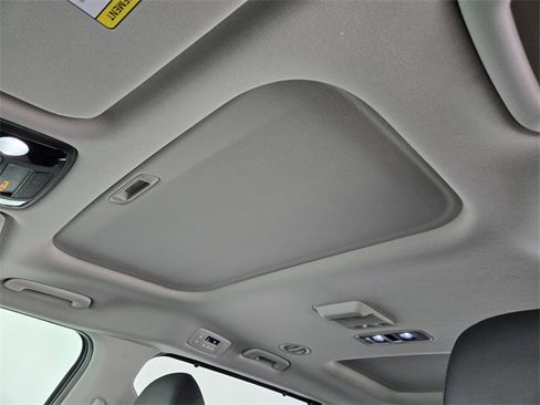 Used 2024 Kia Carnival SX Prestige image 11