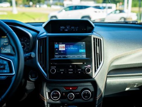 Certified 2022 Subaru Crosstrek 2.0i Premium w/ Moonroof Package AWD/4WD image 7