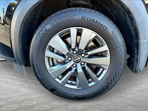 Used 2024 Nissan Pathfinder S image 23