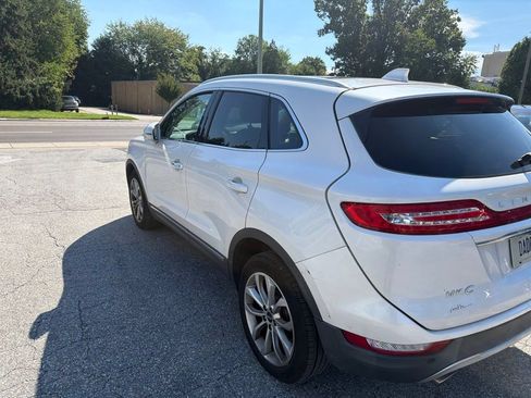 Used 2019 Lincoln MKC Select w/ Select Plus Package AWD/4WD image 4