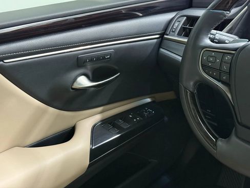 Used 2020 Lexus ES 350 w/ Premium Package image 26