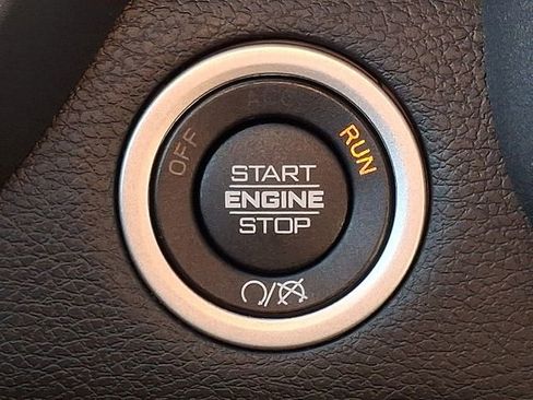 Used 2024 RAM 2500 Tradesman w/ Chrome Appearance Group image 22