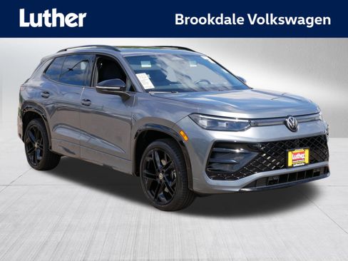 Used 2026 Volkswagen Tiguan SE R-Line AWD/4WD image 1