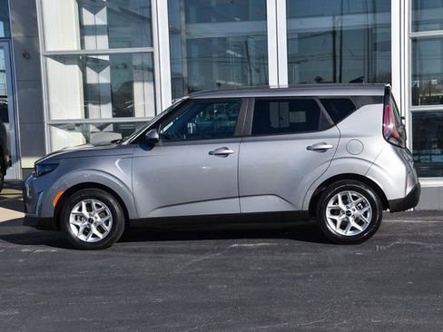 Used 2024 Kia Soul LX w/ Option Group 015 image 7