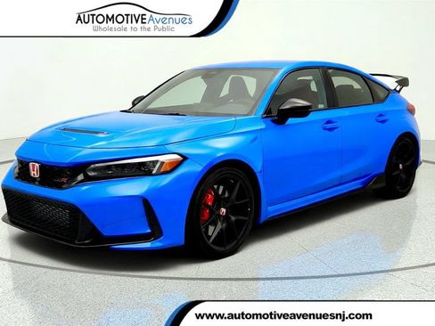 Used 2025 Honda Civic Type R image 1