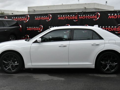 Used 2023 Chrysler 300 S image 4