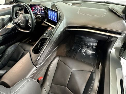 Used 2022 Chevrolet Corvette Stingray Preferred Cpe w/ Z51 Performance Package image 22