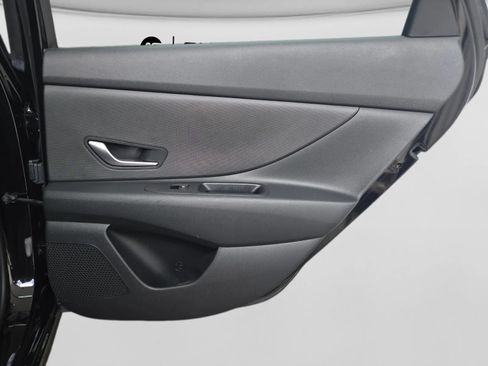 Used 2023 Hyundai Elantra SEL FWD image 29