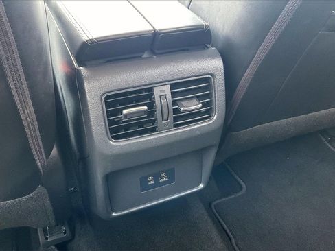 Used 2021 Nissan Rogue SV w/ Premium Package image 32