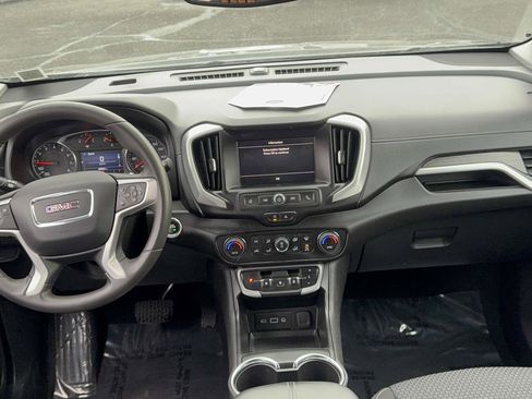 Used 2022 GMC Terrain SLE w/ Driver Convenience Package AWD/4WD image 13