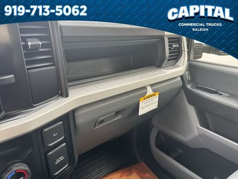 New 2026 Ford F250 XL w/ XL Chrome Package image 28