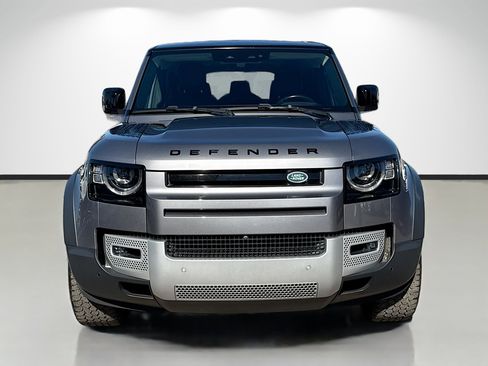 Used 2020 Land Rover Defender 110 HSE image 8