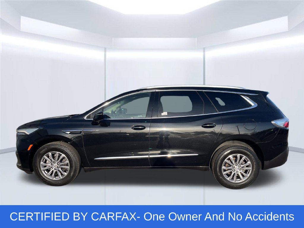 Used 2023 Buick Enclave Essence AWD/4WD image 2