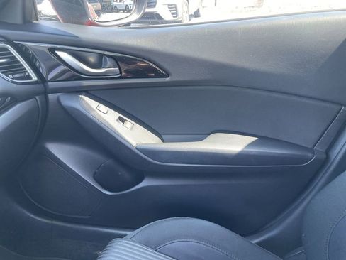Used 2016 MAZDA MAZDA3 i Sport w/ Preferred Equipment Package FWD image 20