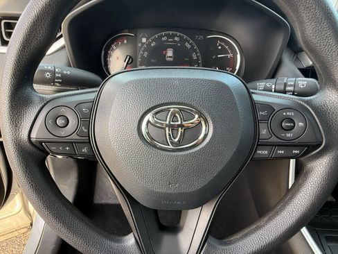 Used 2024 Toyota RAV4 XLE w/ Convenience Package FWD image 19