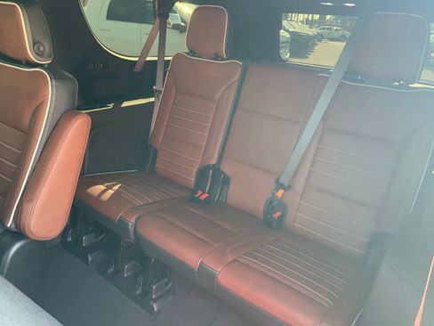 Used 2024 GMC Yukon XL Denali Ultimate AWD/4WD image 21