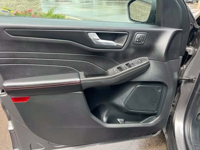Used 2021 Ford Escape SEL w/ SEL Stealth AWD Package image 21