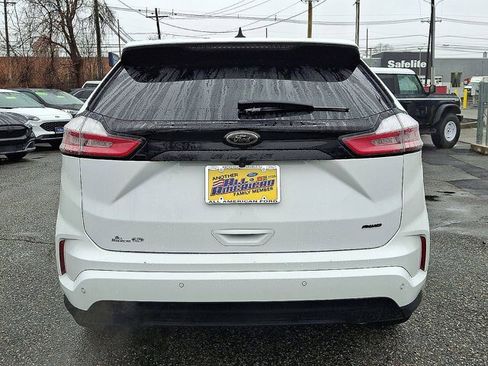 Certified 2023 Ford Edge SE w/ Black Appearance Package AWD/4WD image 4