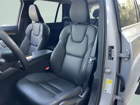 Used 2024 Volvo XC90 B5 Plus image 11