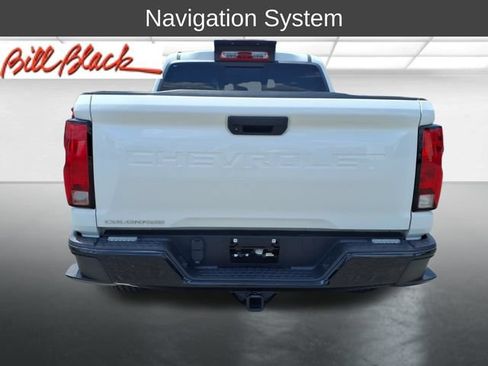 Used 2023 Chevrolet Colorado W/T AWD/4WD image 5