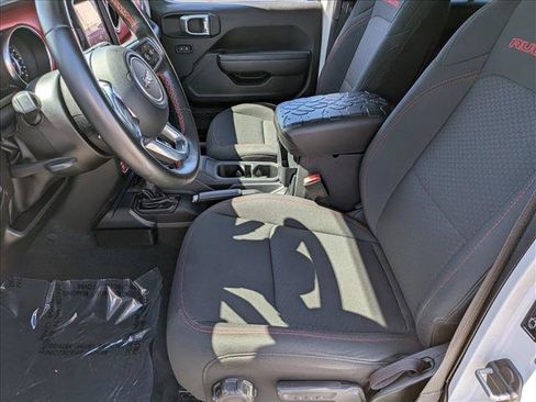 Used 2022 Jeep Wrangler Unlimited Rubicon AWD/4WD image 16