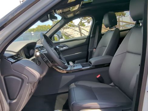 New 2025 Land Rover Range Rover Velar Dynamic SE image 20