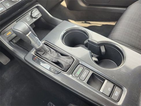 Certified 2025 Honda Civic LX image 17