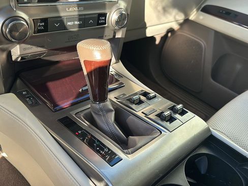 Used 2018 Lexus GX 460 Luxury image 25