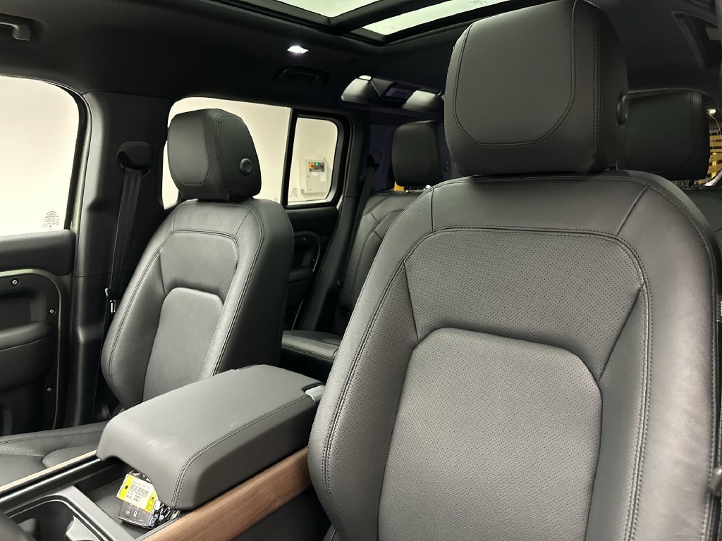 Certified 2024 Land Rover Defender 110 S AWD/4WD image 6
