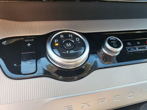 New 2025 Ford Expedition Max Active image 7