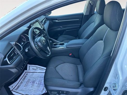Used 2024 Toyota Camry LE image 9