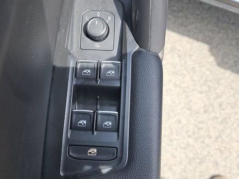Used 2020 Volkswagen Tiguan S AWD/4WD image 24