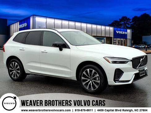 Certified 2025 Volvo XC60 B5 Plus image 1