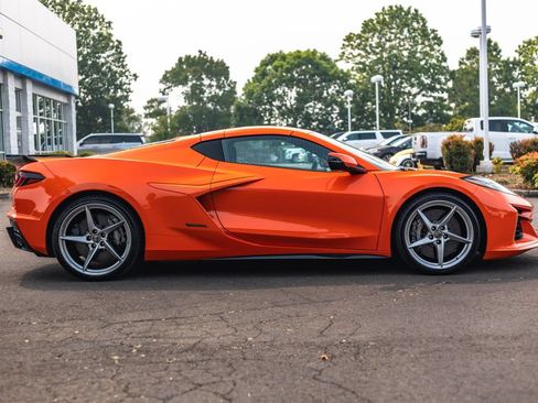 Used 2025 Chevrolet Corvette E-Ray AWD/4WD image 8