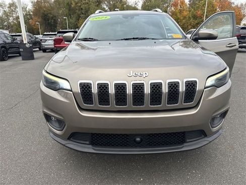 Used 2021 Jeep Cherokee Latitude Lux w/ Comfort/Convenience Group image 30