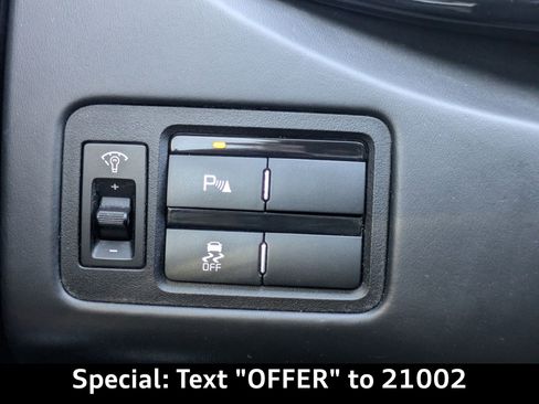 Used 2016 Kia K900 Luxury image 25