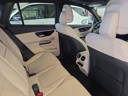 New 2026 Mercedes-Benz GLC 300 4MATIC image 11