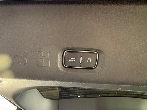 Used 2026 Ford Expedition Max Platinum w/ Platinum Ultimate Package AWD/4WD image 35