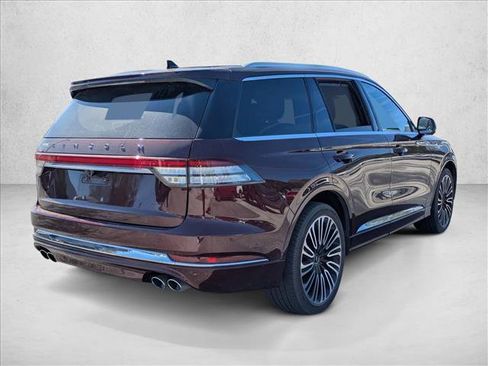 Used 2022 Lincoln Aviator Black Label w/ Dynamic Handling Package image 5