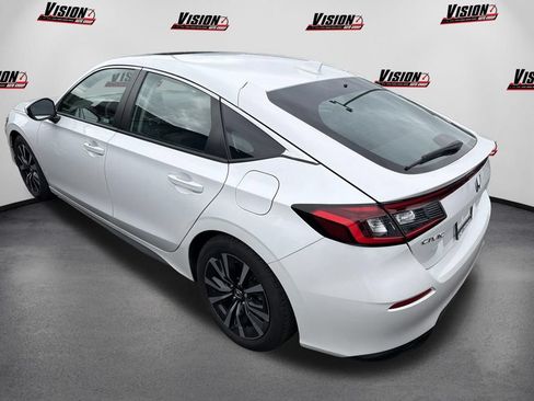 Used 2024 Honda Civic EX-L image 6