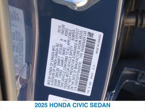 Used 2025 Honda Civic Sport image 26