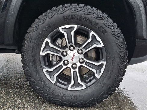 Used 2023 GMC Canyon AT4 w/ AT4 Premium Package image 8