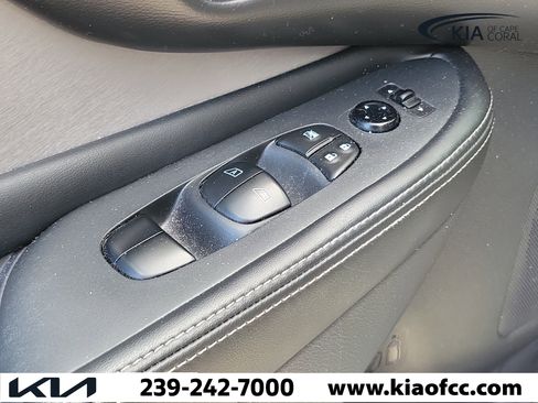 Used 2022 Nissan Murano S FWD image 22