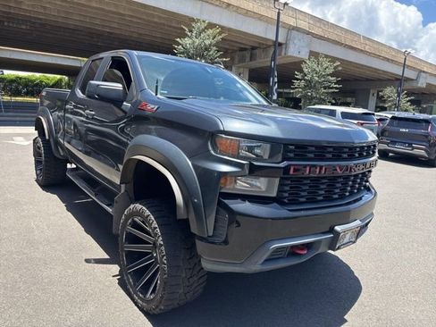 Used 2020 Chevrolet Silverado 1500 Custom Trail Boss w/ Custom Convenience Package AWD/4WD image 11