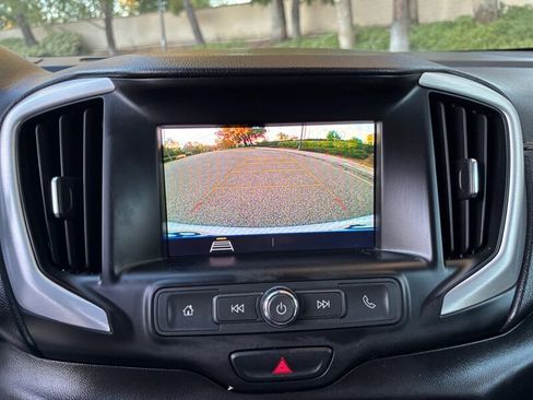 Used 2020 GMC Terrain SLE w/ Elevation Edition image 34