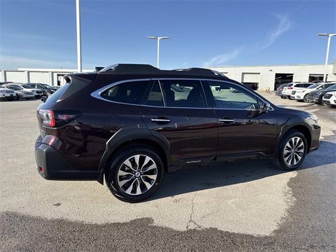 Used 2025 Subaru Outback Touring XT image 2